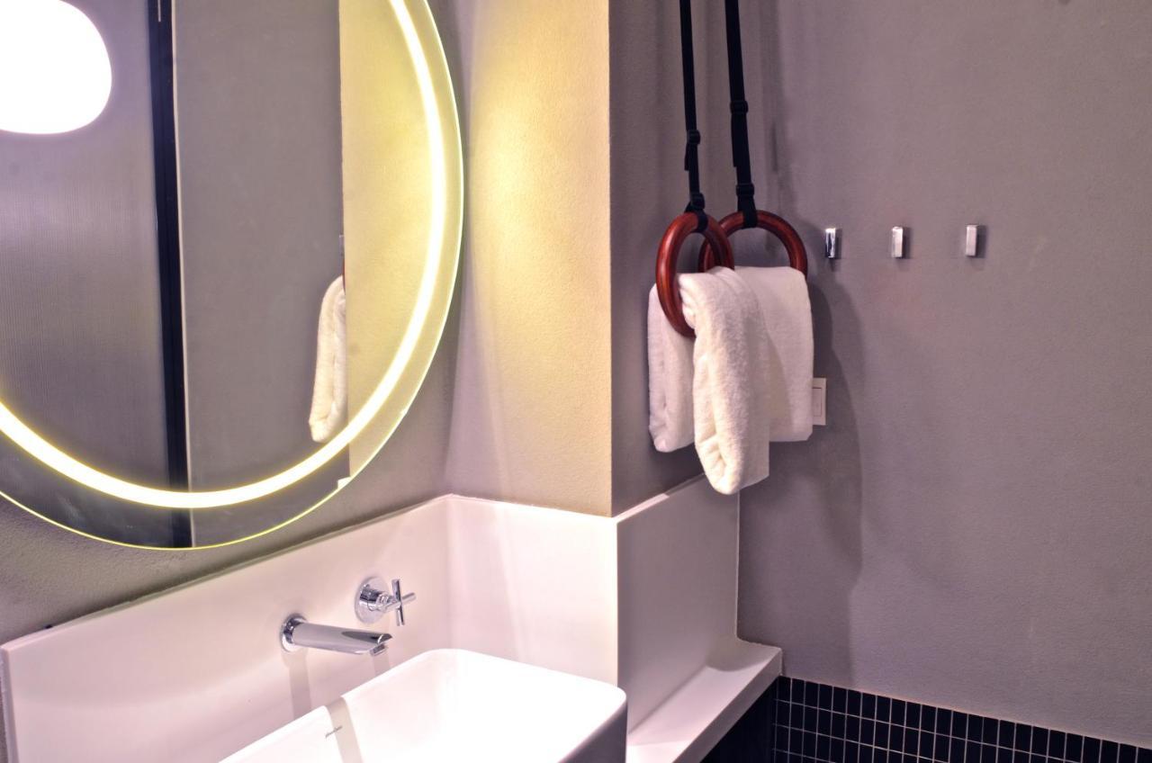 Hotel Mov